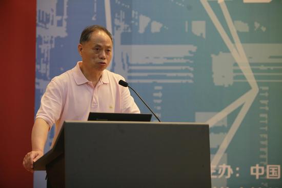 华中科技大学广播电视与新媒体研究院 石长顺教授