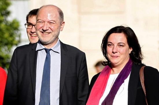 法国国民议会前副议长德尼·博潘和妻子。