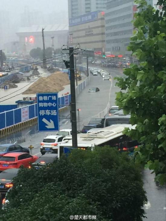 看海模式的武汉来了