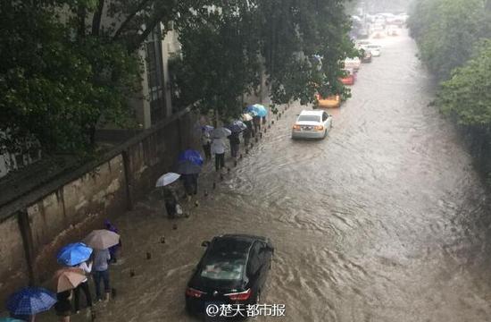 看海模式的武汉来了