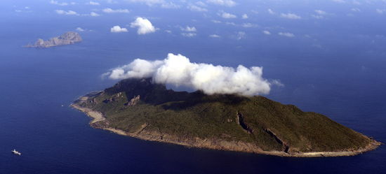 中俄军舰首次逼近钓鱼岛 日凌晨召见中国大使