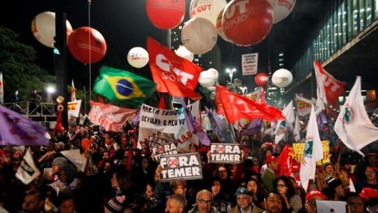 巴西街头抗议