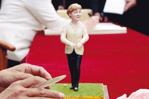 沈阳手工艺人面塑“默克尔”