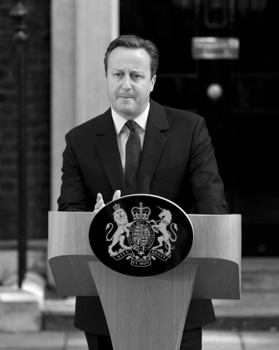 6月24日，在英国伦敦，英国首相卡梅伦在唐宁街10号首相府前发表讲话。