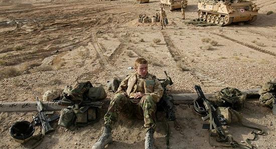 英军士兵在伊拉克（资料图）