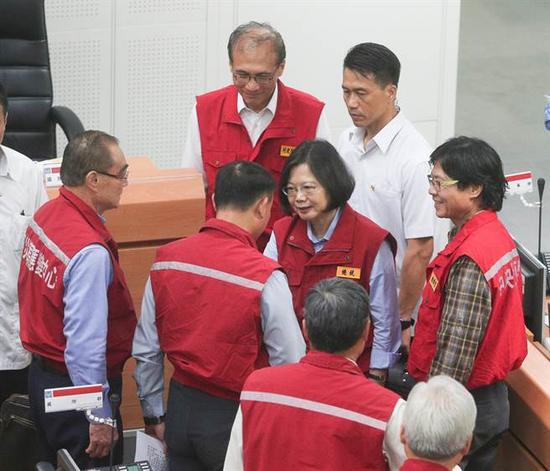 蔡英文原以怕地方接待为由不前往受灾地区勘灾，引发议论，后改今天下午前往台东地区。（图片来源：台湾“中时电子报”）