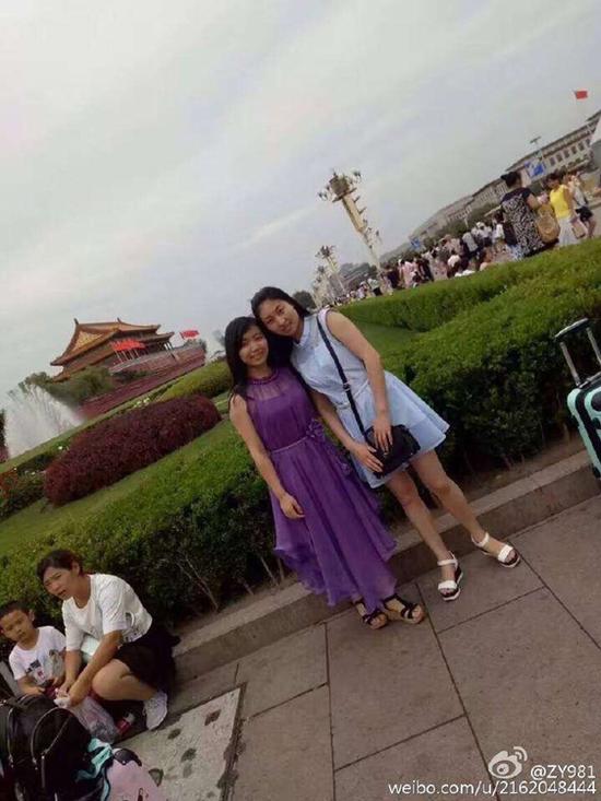 二人在北京游玩的照片。网友供图

