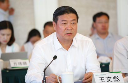 亿利资源集团董事长王文彪-泰达 牵手 亿利 绿色安全食品带动脱贫