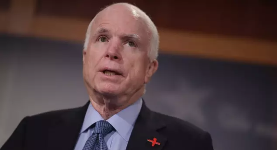 军人世家的John McCain也谴责了特朗普的言论