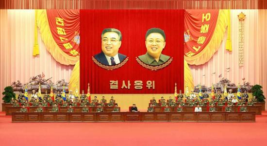 金正恩参加朝鲜人民军“吴仲翕七团积极分子大会”