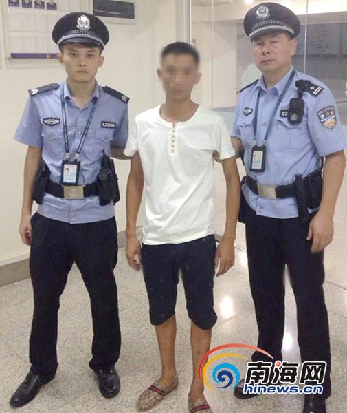 男子偷带打火机上飞机吸烟 被三亚凤凰机场警方行政拘留。（图片由警方提供）