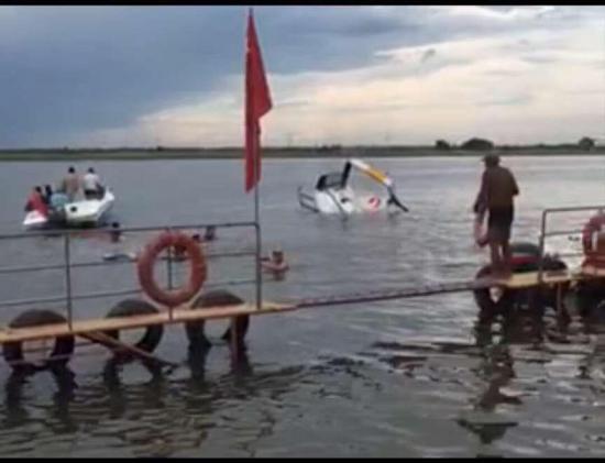 黑龙江齐齐哈尔一直升机坠入嫩江