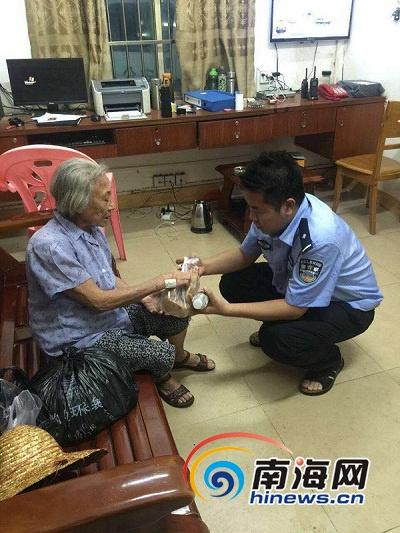 海口一84岁老人独自去临高喝喜酒被困，警方接到派出所妥善安置