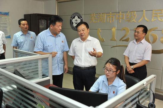 芜湖市委书记宋国权到芜湖中院调研指导工作