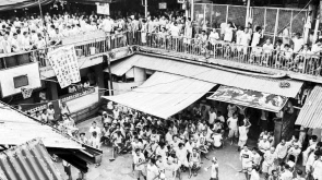 菲警察雇女殺手暗殺毒販 吸毒者怕被殺排隊(duì)自首2