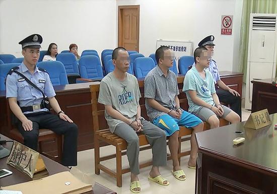 港口区法院一审宣判公安部督办特大职务侵占犯