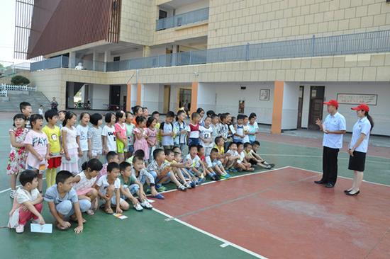 郎溪法院送法进校园 开学第一课宣讲法治|普法