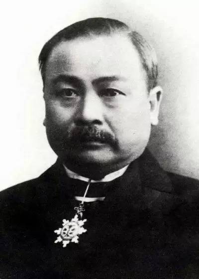 中国近代铁路工程专家詹天佑。