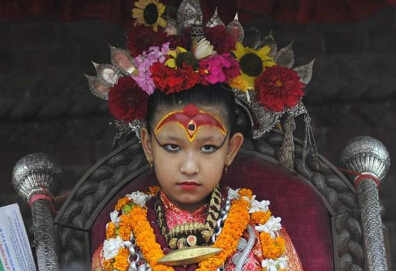 尼泊尔7岁女童当选活女神