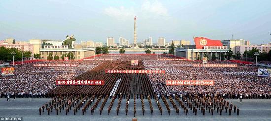 朝鲜举行集会活动，庆祝核试验成功。