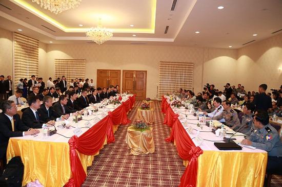 9月27日，国务委员、公安部部长郭声琨在内比都会见缅甸内政部部长觉瑞，并共同主持中缅第五次执法安全合作会议。