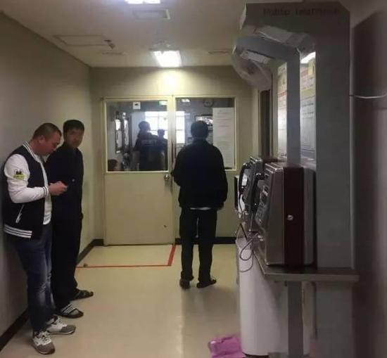 上百中国游客遭韩国济州岛拒签 被关机场小黑