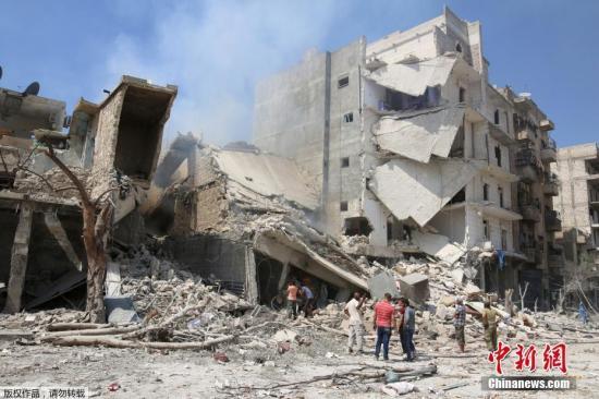 叙利亚阿勒颇被炸毁的废墟。
