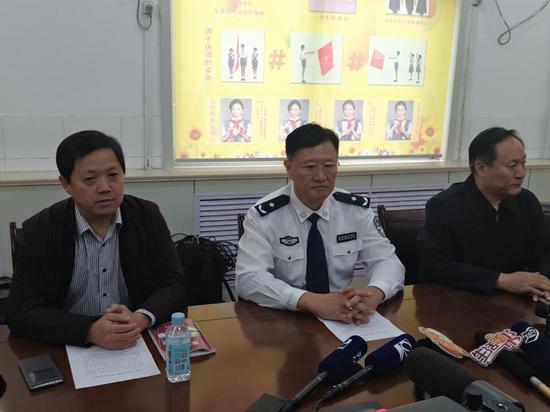 山東警方:濟南中學(xué)砍人案兇手故意制造事端2