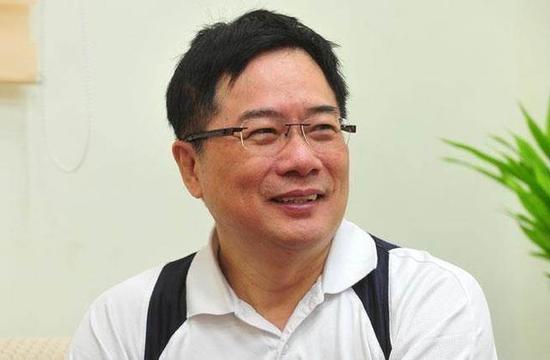 蔡正元在脸谱网直言,找李瑞仓担任“金管会主委”,不如找吕秀莲。(图片来源:台湾《中时电子报》)