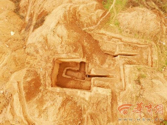 长安区一工地挖出唐宰相贾耽墓?