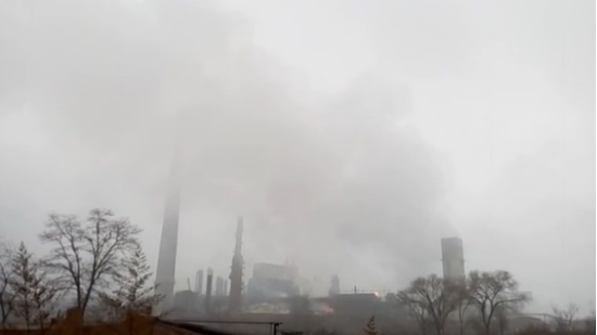 图：18日早上7点时工厂的排放情况