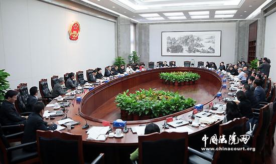 图为 司法信息传播专家座谈会现场。孙若丰 摄