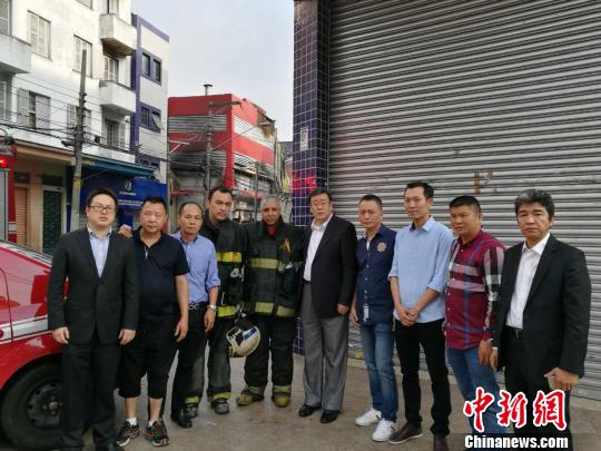 巴西一华人商场火灾 350多家店铺仓库被焚