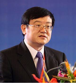 宝钢历届董事长_宝钢集团董事长陈德荣