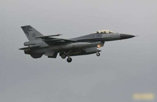 花莲401联队所属的F-16A战斗机
