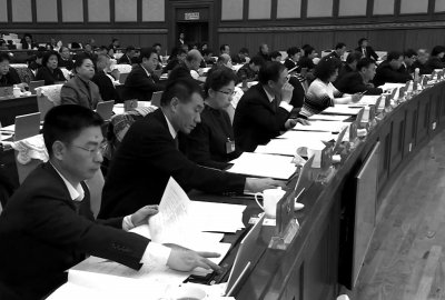 昨天上午，北京市十四届人大常委会召开第32次会议。视频截图