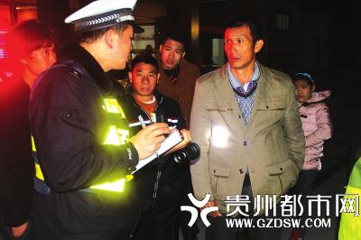 民警现场调查。