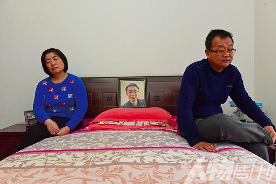 魏则西父母 图/袁景智