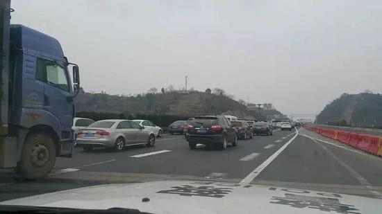 죬ٺݷС ھ