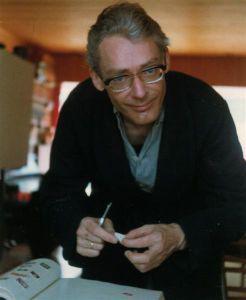 与克利斯登·奈加特共同创造了Simula，被认为是面向对象之父。因此贡献，他与克利斯登·奈加特共同获得2001年图灵奖。