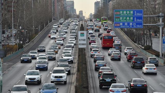 老外眼中的“中国式驾驶”： “我愿意尝试任何事情，除了开车。”