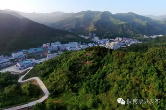 康县县人口_康县永兴中学图片
