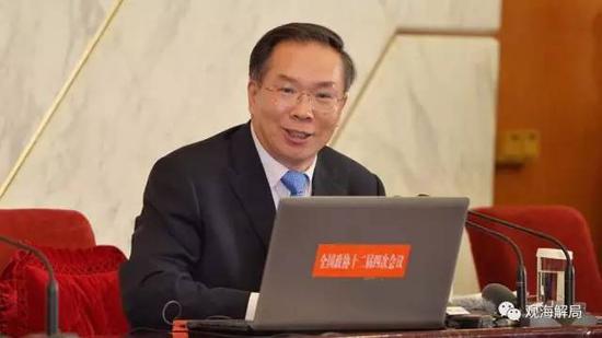 (王国庆回答记者提问)