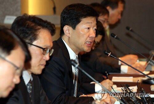 3月7日，韩国产业通商资源部次官禹泰熙在会上发言