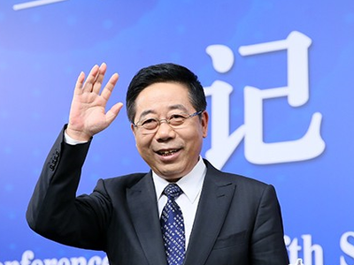 教育部长：让留学人员"回国潮"来得再猛些吧