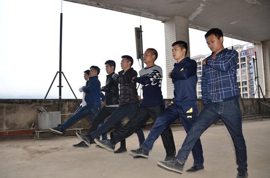 桂阳法院对新进司法辅助人员进行岗前培训|司