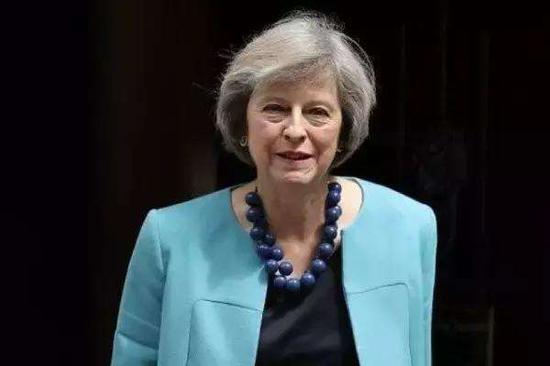 英首相:脱欧程序于3月底启动