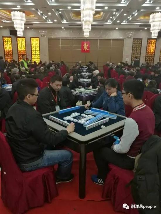 第十八届中国麻将牌王赛暨大师赛的比赛现场。新京报记者杨静茹 摄