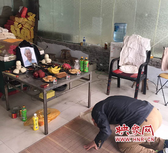 救男子的过程中，张午鑫的奶奶去世了