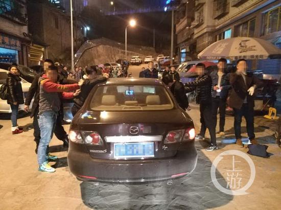 抓获现场。石柱警方供图